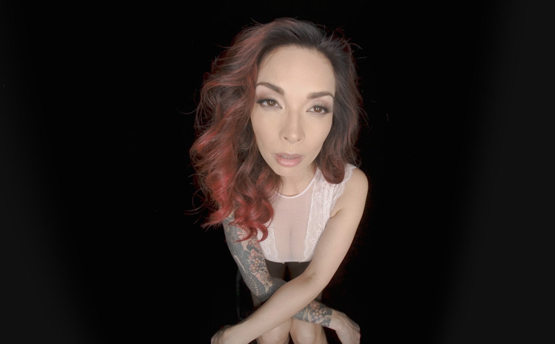 Tera Patrick - Hot Pornstar Solo ASMR VR Slideshow