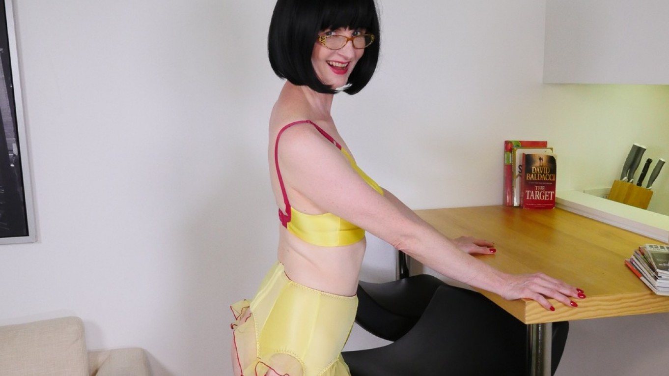 My Lingerie Fetish - Stockings Lingerie Nylons Slideshow