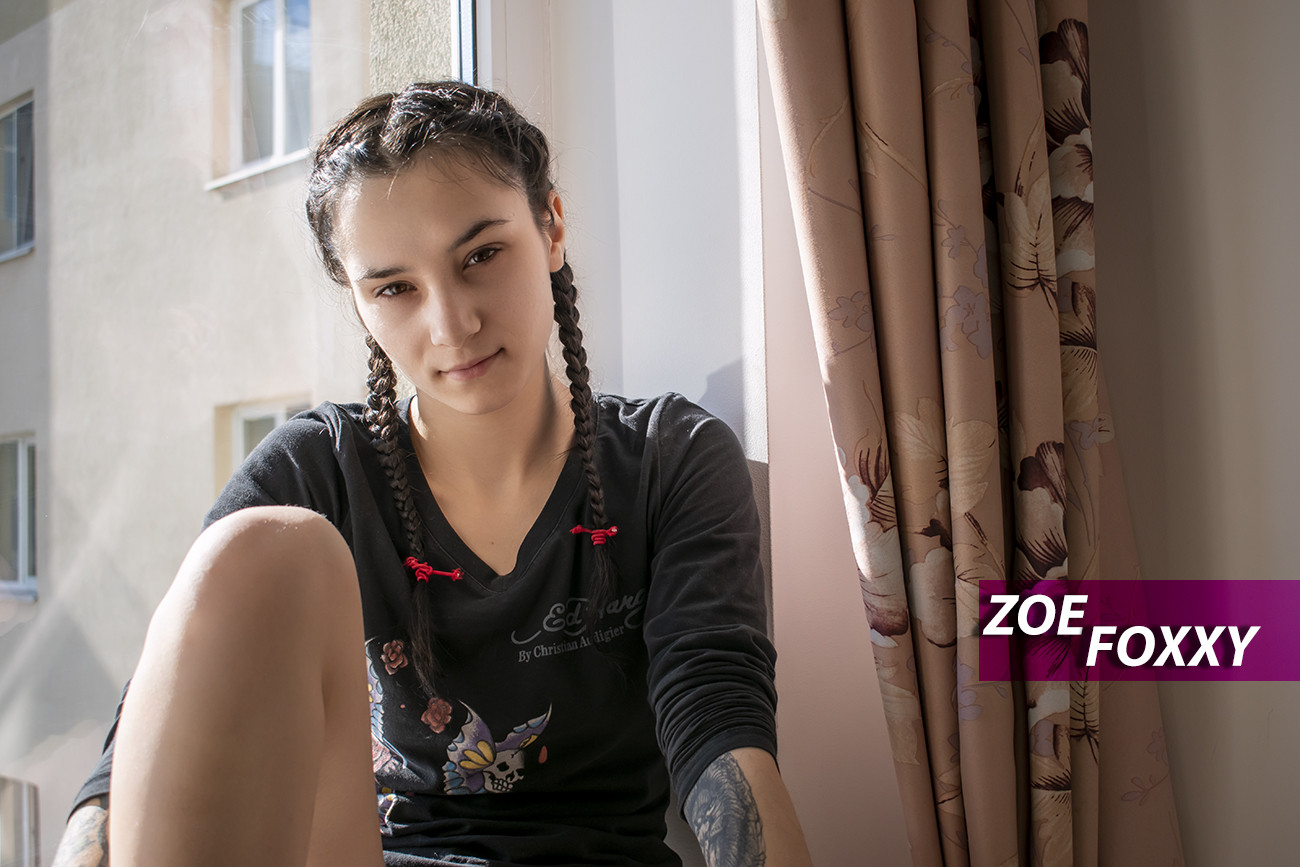 Exhibitionist Teen Takes Huge Dick at Hotel Window: Zoe Foxxy Slideshow